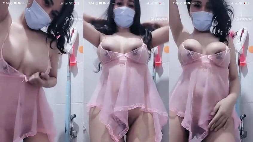 Tante Hijab Berkacamata Pacaran Dengan Brondong Viral
